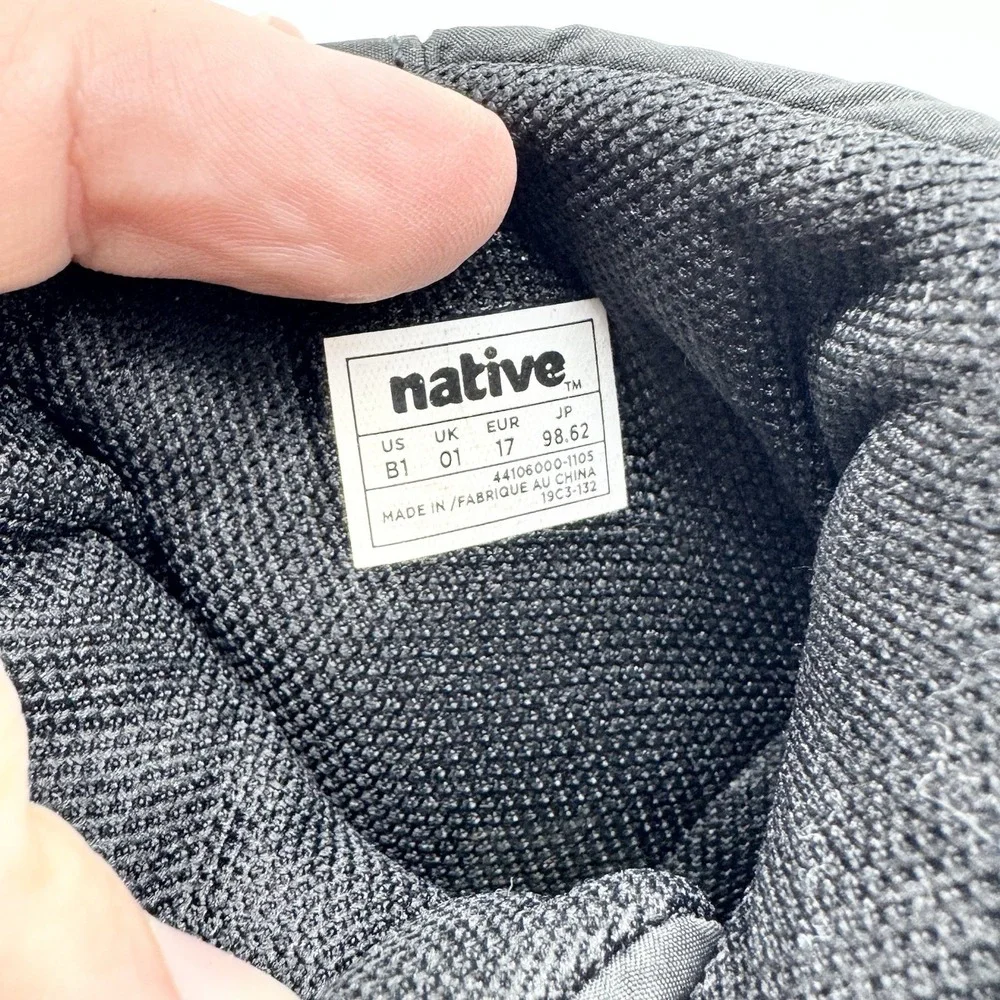 NATIVE Chamonix Quilted Outdoor Baby‎ Boots Jiffy Black/Shell White Sz 1 (Baby)